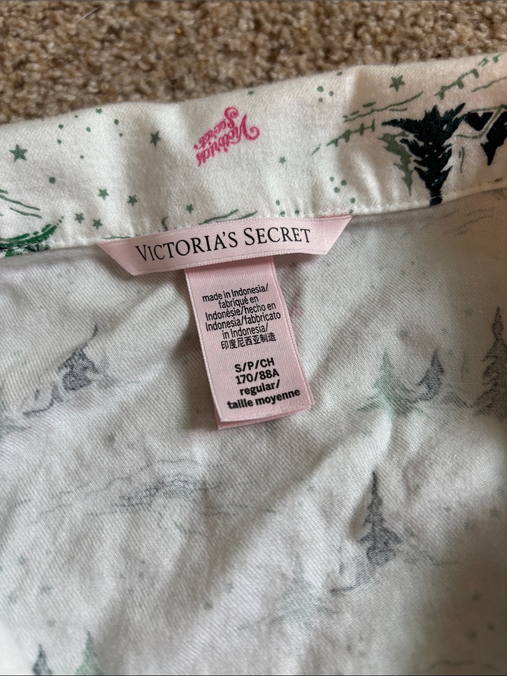 Victoria’s Secret Flannel Whimsey Forest Scene Pajama Set Size Small | holiday | - Picture 3 of 8